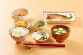 不吃早饭竟然这么伤身体？原来一日三餐按照这个时间吃更合理图片