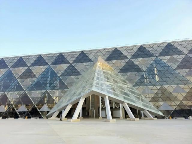 黄培昭：走进大埃及博物馆