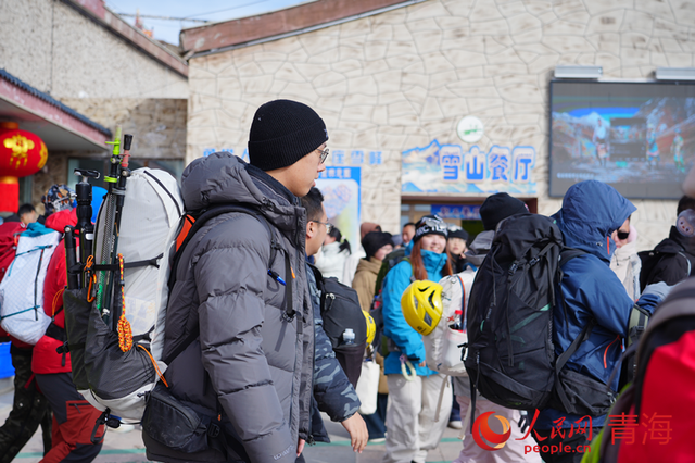 青海：“向导经济”撬动牧民转型新路径