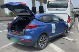 在上海，新能源车也有了“移动充电宝”！30分钟到达，5分钟完成救援，现在知道的人还不多图片