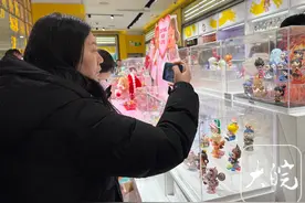 百亿票房引爆消费热潮 合肥哪吒周边产品“一货难求”图片