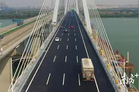 中江高速实现双向8车道通行，将于年内全线完工图片