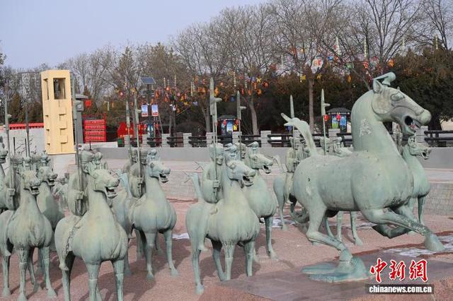 “铜奔马”出土地雷台汉墓景区年味渐浓