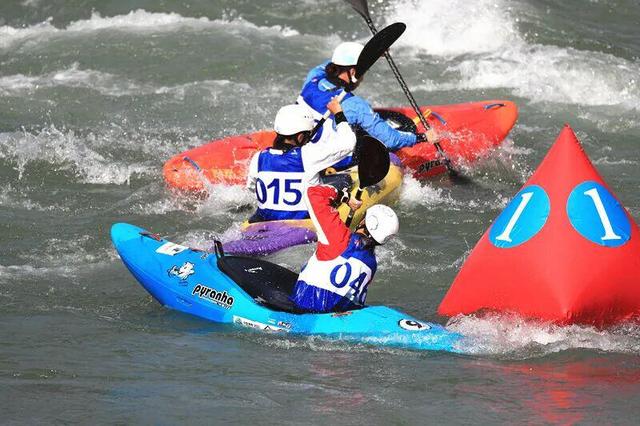 云新闻·滇地宝藏⑦丨一半山水一半城，走进怒江穿城而过的州府小城