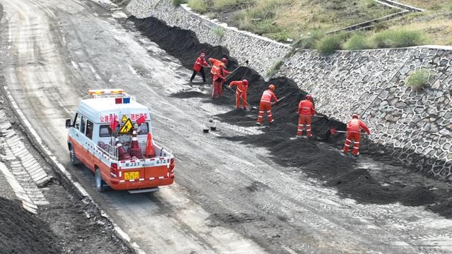 博弈风险与美景！“中国最美公路”为何需要“气象哨兵”？