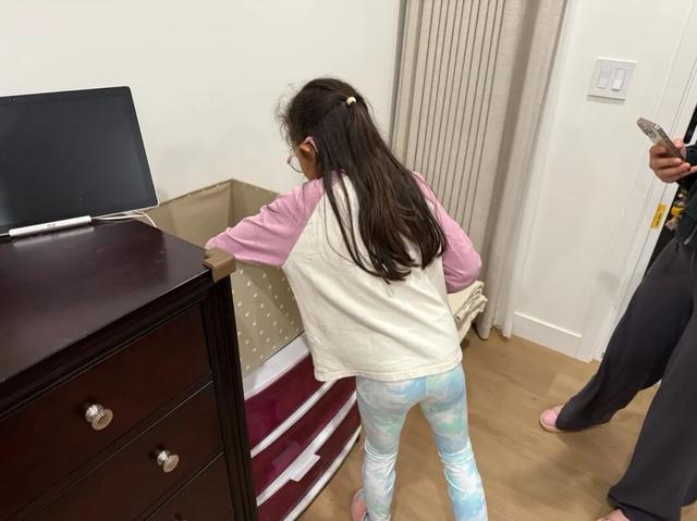 参加完同学的豪华生日Party后，女儿一句话让我失眠了...