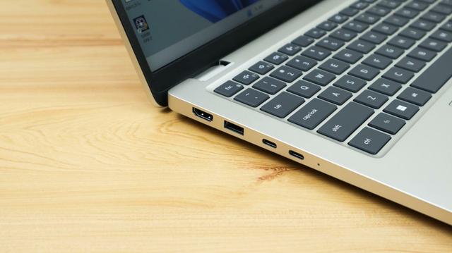 AI赋能，时尚便携商用新选择：Dell Pro 13 Plus 锐龙AI版评测