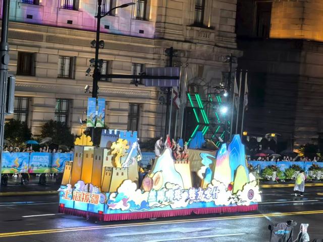 上海旅游节吹来“喀什风”，让市民游客随处偶遇并“种草”