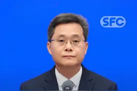 财政部：推动债务风险较低的北京、上海、广东实现存量隐性债务清零图片