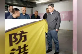 区领导检查防汛防台工作图片