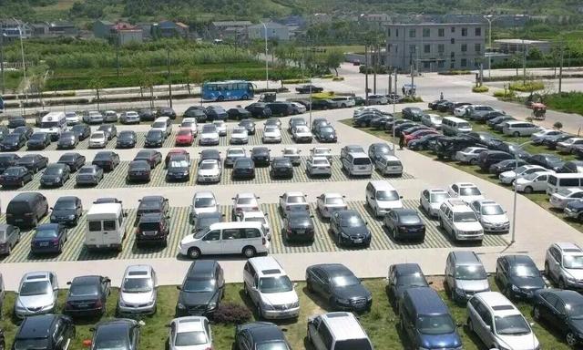 逆天了！4天134万人涌入，全国“榜首城市”果然名不虚传