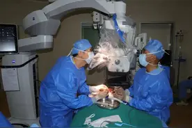 想想都痛！女子长发卷入机器，头皮被整片撕脱……广州医护及时出手图片