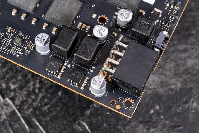 耕升GeForce RTX 5060暴风OC 8G显卡评测：中端市场的强力竞争者