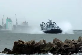 无人机入侵事件持续发酵，波兰关闭所有通往白俄的边境口岸图片