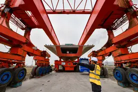 重大项目“踩油门” 全年基建投资回暖可期图片