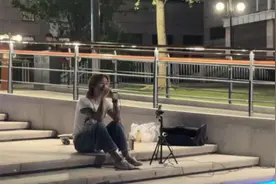 北京朝阳首批42名街头艺人获认证 街头表演将成城市艺术新常态图片