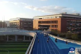 “高中园”提供超3万个学位“附中系”成“黑马学校”图片