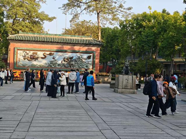 禅城元旦文旅“开门红”， 重点商圈消费增势强劲