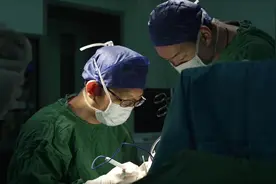 男子大脑血管像烟雾，医生在脑中搭建一座“都江堰”除病痛图片