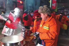 每个清晨的温暖守候 粥屋不只是“食堂”也是“情感驿站”图片