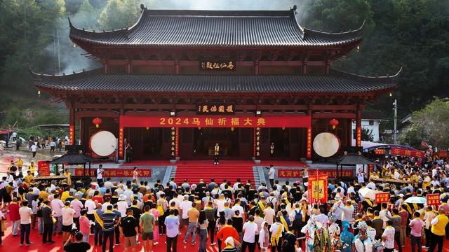 晚潮｜仙地鸬鹚：烟火与信仰织就的千年恋歌