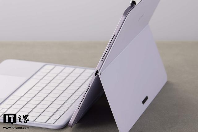 OPPO Pad 5 柔光版图赏：全新幸运紫配色，流光幻影工艺
