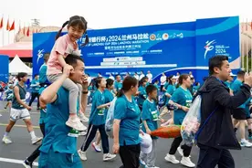 跑友相聚 为爱奔跑 各大跑团选手相约兰马会友竞赛图片