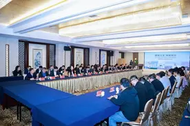 数智江苏：推进万兆+AI建设，助力新质生产力打造图片