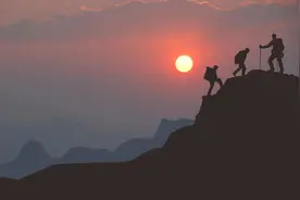 爬山归来如何只“爽”不“酸”图片