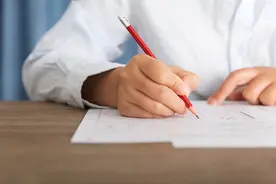 持续更新 多地公布高考出分时间→图片