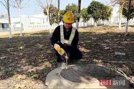 春节不“打烊”，巡线保供忙图片