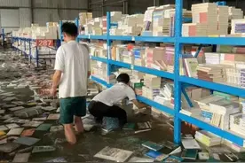 上海书展：刚刚遭遇重创的他们，还是如约而至图片