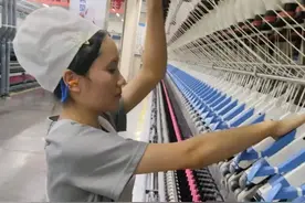 走近最美纺织工｜伊合帕莱姆·赫力木：在其位，谋其职，负其责，尽其事图片