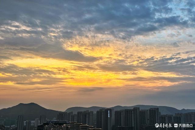 雨后浪漫！济南南城傍晚现绝美彩虹与晚霞