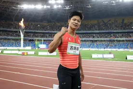 全国田径大奖赛肇庆站｜苏炳添迎百米首秀，携手谢震业晋级半决赛图片
