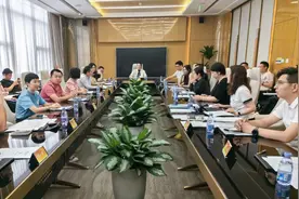 为何斥巨资建总部？两大国际品牌如何运营？比音勒芬董事长这样回应图片