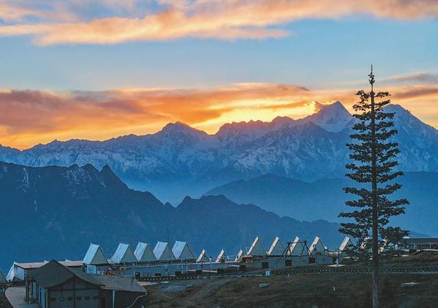 燃动蜀山雪 嗨翻川味冬
