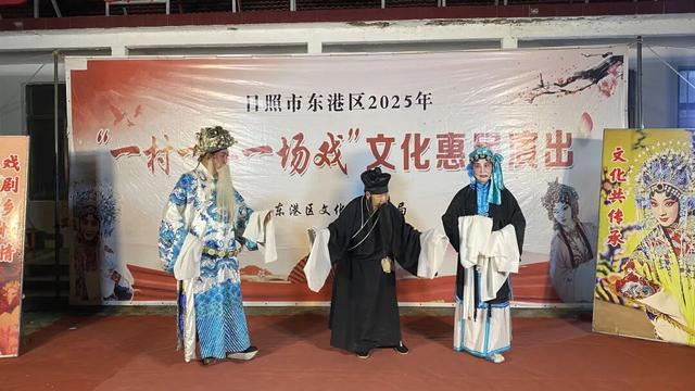 东港：书香“润心田” 文化“零距离”