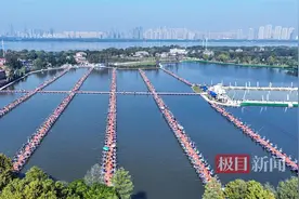 “武汉东湖杯”中华垂钓大赛总决赛18日开赛，千名钓手角逐“钓王”大奖图片
