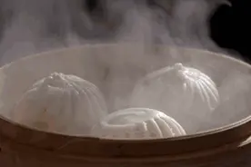 壹粉食堂|真筋道！过年蒸地瓜面包子，香醇美味营养丰富图片