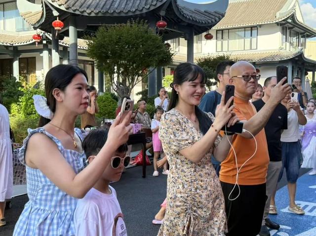莆田这个集市，太太太火爆啦！