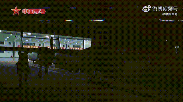 岛上终于害怕了~~