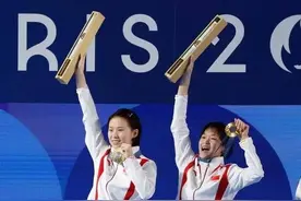 全红婵蝉联奥运10米台冠军！启蒙教练：有小失误但顶住了压力图片