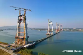 清花高速北江特大桥首个主塔封顶，清远将添新地标图片