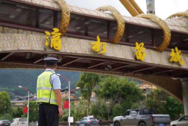 我们红河“好在的很”！来就给你安排旅游搭子