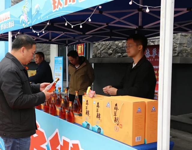 “驿路蚝情·漫享钦心”邂逅旅途！钦州西服务区蚝情节联动主题活动