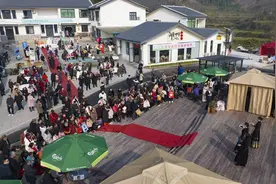 喜迎新岁“赶村”忙 四川大竹乌木镇广子村奏响新年“田园曲”图片