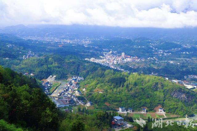 建始：春霁绘新卷 山水田园入画来