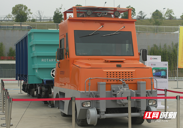 组图丨精彩亮点在这里，2025中国国际轨博会上演科技“炫技”