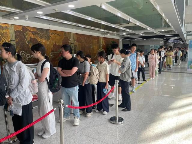 湖图暑期宠粉放大招：书香纳凉充电嗨翻一夏